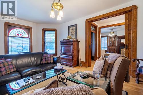 129 William Street South, Chatham, ON - Indoor Photo Showing Living Room