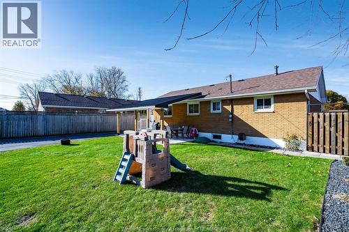 1826 Mayfair Street, Kingsville, ON - Outdoor