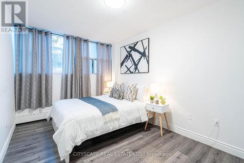 115 - 2121 Roche Court, Mississauga, ON - Indoor Photo Showing Bedroom