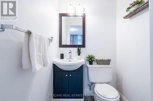 115 - 2121 Roche Court, Mississauga, ON - Indoor Photo Showing Bathroom