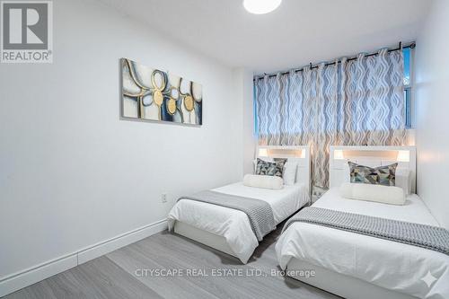 115 - 2121 Roche Court, Mississauga, ON - Indoor Photo Showing Bedroom