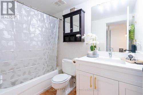 115 - 2121 Roche Court, Mississauga, ON - Indoor Photo Showing Bathroom