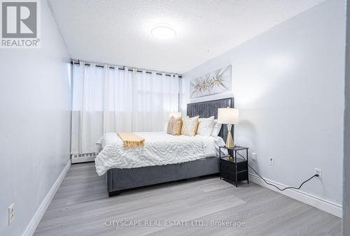 115 - 2121 Roche Court, Mississauga, ON - Indoor Photo Showing Bedroom