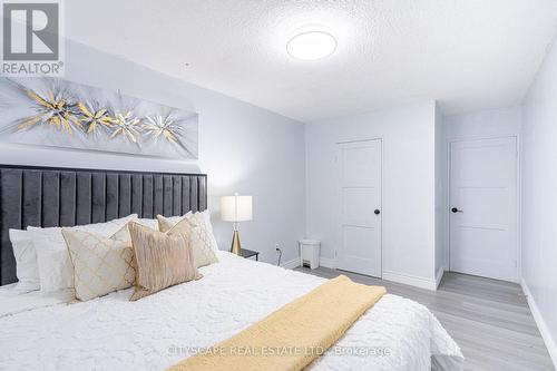 115 - 2121 Roche Court, Mississauga, ON - Indoor Photo Showing Bedroom