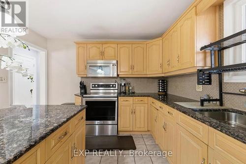 364 Roselawn Place, Waterloo, ON - Indoor Photo Showing Kitchen