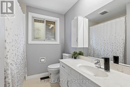 364 Roselawn Place, Waterloo, ON - Indoor Photo Showing Bathroom