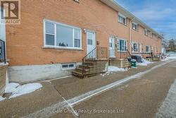 11 - 78 BEE STREET  Woodstock (Woodstock - South), ON N4S 3Z3