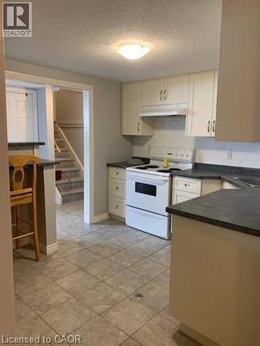 28 Wimbleton Crescent, Kitchener, ON - Indoor Photo Showing Kitchen