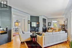 Large Living Room! - 