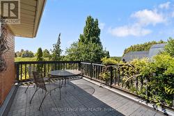 Awesome Balcony on 2nd Floor! - 