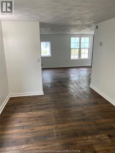 49 Degge Street, Chatham, ON - Indoor Photo Showing Other Room