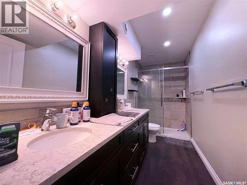 4301 Green Poplar Lane, Regina, SK - Indoor Photo Showing Bathroom