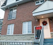 5 - 45 CEDARCROFT BOULEVARD  Toronto, ON M2R 3Y2