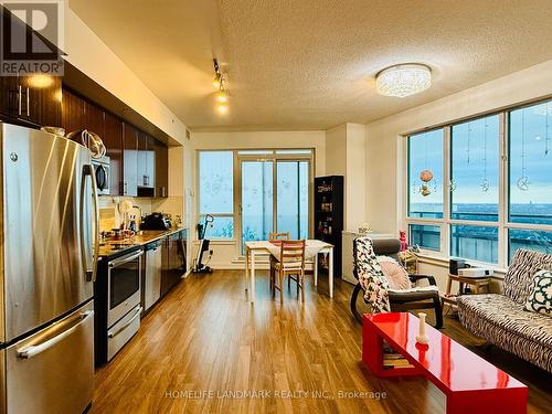 Lph1-15 - 7161 Yonge Street, Markham, ON - Indoor Photo Showing Other Room