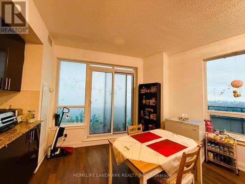 Lph1-15 - 7161 Yonge Street, Markham, ON - Indoor