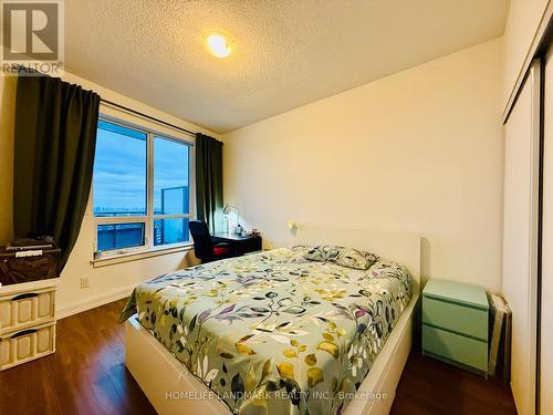 Lph1-15 - 7161 Yonge Street, Markham, ON - Indoor Photo Showing Bedroom