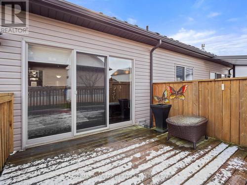 4 - 9440 Eagle Ridge Drive, Niagara Falls (Forestview), ON - Outdoor With Deck Patio Veranda With Exterior