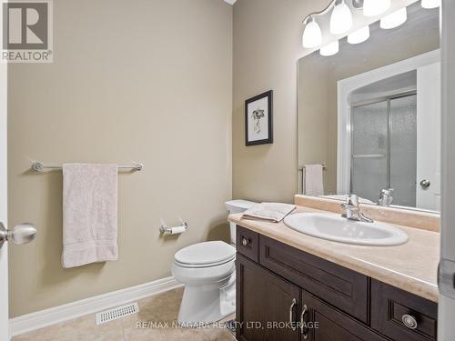 Main 4 pc bath - 4 - 9440 Eagle Ridge Drive, Niagara Falls (Forestview), ON - Indoor Photo Showing Bathroom