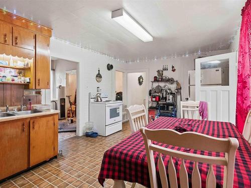 9773 Highway 8, Caledonia, NS 