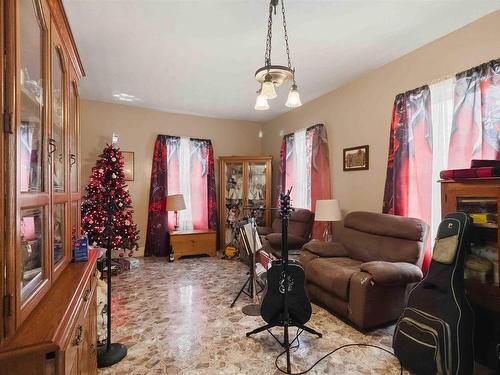 9773 Highway 8, Caledonia, NS 