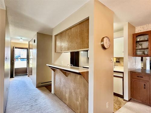 1-340 Mckinney Road, Oliver, BC - Indoor Photo Showing Kitchen