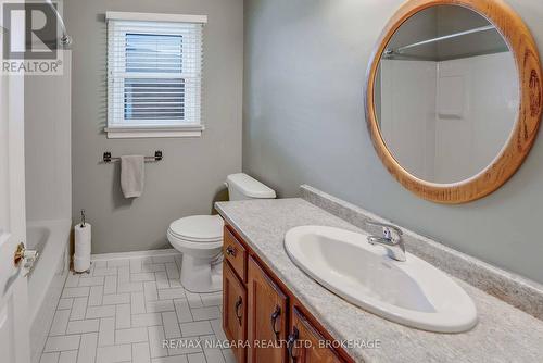 53 Metcalfe Street, Thorold (Thorold Downtown), ON - Indoor Photo Showing Bathroom