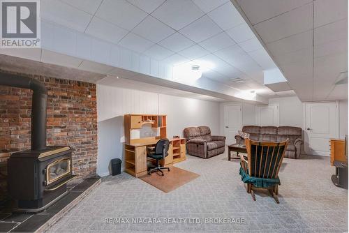 53 Metcalfe Street, Thorold (Thorold Downtown), ON - Indoor With Fireplace