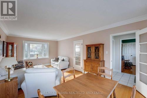 53 Metcalfe Street, Thorold (Thorold Downtown), ON - Indoor Photo Showing Dining Room