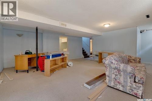 2 Deergrove Crescent, Regina, SK - Indoor