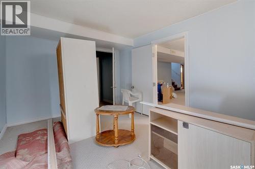 2 Deergrove Crescent, Regina, SK - Indoor