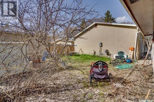 2 Deergrove Crescent, Regina, SK - Outdoor