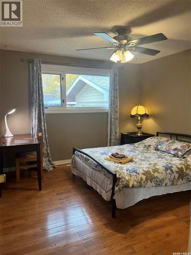 2 Deergrove Crescent, Regina, SK - Indoor Photo Showing Bedroom