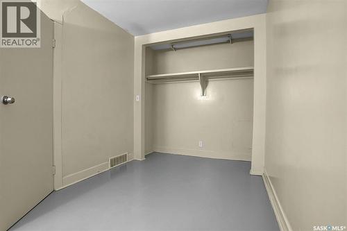 2234 Winnipeg Street, Regina, SK - Indoor