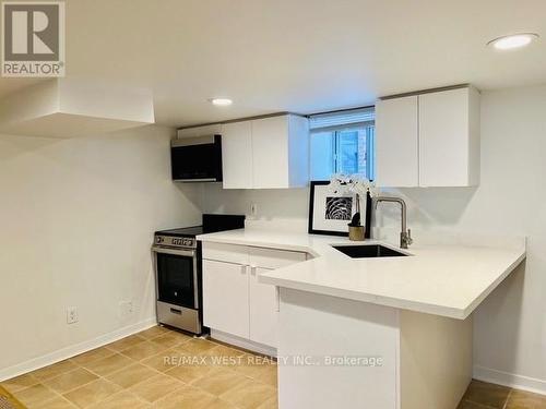 BSMT - 27 OAKVIEW AVENUE , Toronto, Ontario M6P 3J3 3