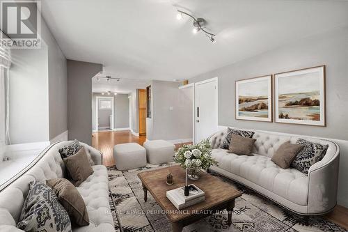 2045 Deerhurst Court, Ottawa, ON - Indoor Photo Showing Living Room