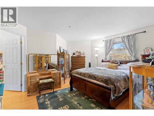 3300 Centennial Drive Unit# 204, Vernon, BC - Indoor Photo Showing Bedroom