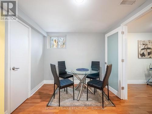 11 Knollside Drive, Richmond Hill, ON - Indoor Photo Showing Dining Room