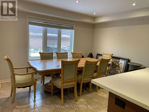 3169 Neyagawa Boulevard, Oakville, ON - Indoor Photo Showing Dining Room