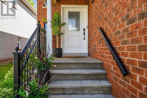 2413 Gladstone Avenue, Oakville, ON - Outdoor With Exterior