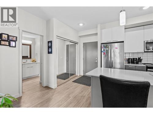 2250 Majoros Road Unit# 303, West Kelowna, BC - Indoor Photo Showing Kitchen