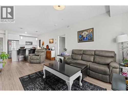 2250 Majoros Road Unit# 303, West Kelowna, BC - Indoor Photo Showing Living Room