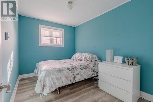 10 Mayor Avenue, St. Vincent'S, NL - Indoor Photo Showing Bedroom