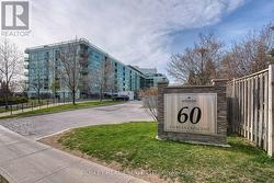 326 - 60 FAIRFAX CRESCENT  Toronto, ON M1L 0E1