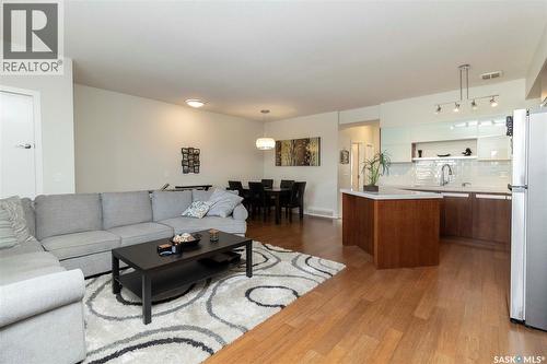 2208 1015 Patrick Crescent, Saskatoon, SK - Indoor Photo Showing Living Room