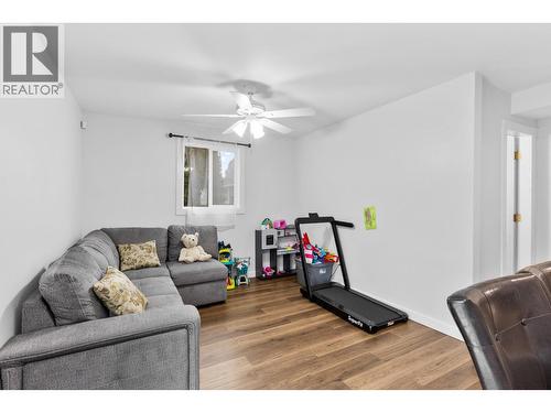 545 Primrose Road, Kelowna, BC - Indoor