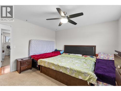 545 Primrose Road, Kelowna, BC - Indoor Photo Showing Bedroom