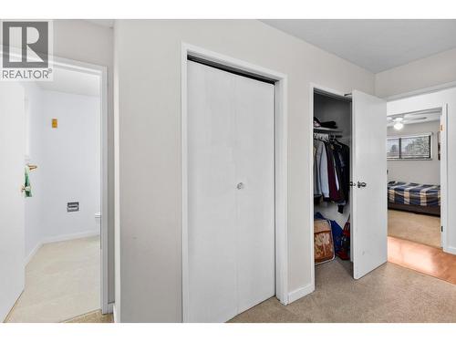 545 Primrose Road, Kelowna, BC - Indoor