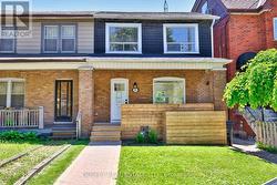 UPPER - 283 DAVISVILLE AVENUE  Toronto, ON M4S 1H1