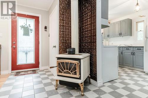 9 Harras Avenue, Tiny, ON - Indoor