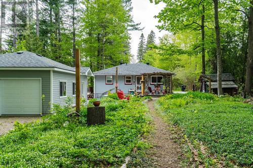 9 Harras Avenue, Tiny, ON - Outdoor